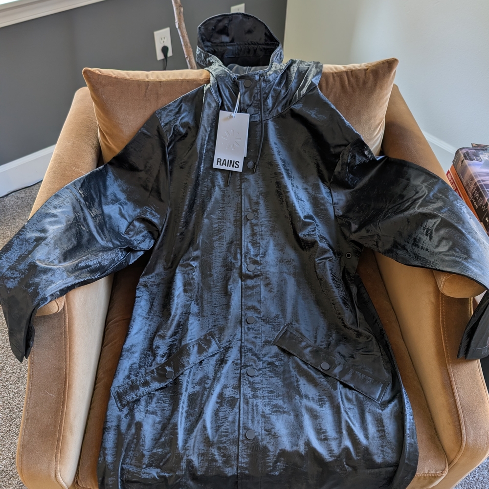 Brand New! Rains Shiny Black Men's Raincoat
